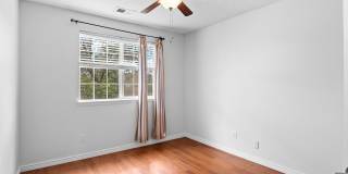 Charming Three Bedroom Home In Littleton Gallery 12