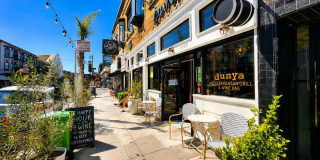 1637 Clay Street Gallery 17