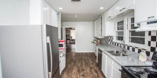 2819 26th Street Gallery 25