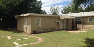 Huge 4 Bedroom/2 Bath/2 Living Room House close to TTU - Available AUGUST Gallery 52
