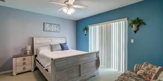 8513 Beach Road Gallery 24