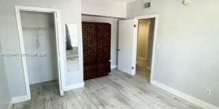 9248 Collins Ave Gallery 8
