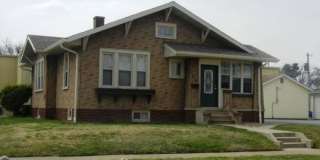 Available Now: 2 Bed 2 Bath Gallery 1
