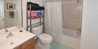 Beautiful Luxury TH with Deck & Patio! Gallery 20