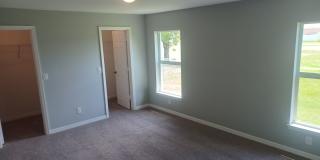 4/2 Newer  construction home. Gallery 16
