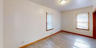 710 East Avenue F Gallery 13