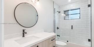 8421 SW 27th Ter Gallery 5