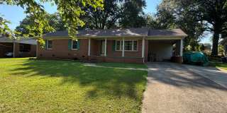 3 Bed and 2 Bath House in Shelby, NC Gallery 1