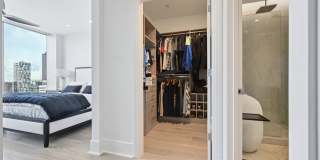 363 E Wacker Drive Gallery 17