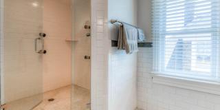 16 Abbott Avenue Gallery 38