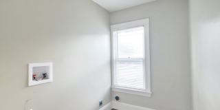 Well updated 3br with full laundry Huge garage Well updated 3br with full laundry Huge garage Gallery 10