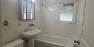Adorable 2-Level Single Family Home in a Quiet Neighborhood Adorable 2-Level Single Family Home in a Quiet Neighborhood Gallery 6