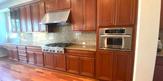 Pleasanton Ponderosa 5 bed+loft / 4 bath, 4 car garage, Small Dogs OK Gallery 9