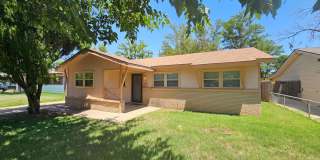 Beautiful Lawndale Home - 3br 2ba Gallery 1