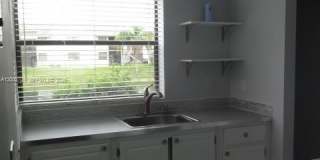 1190 Washington Cir Gallery 3