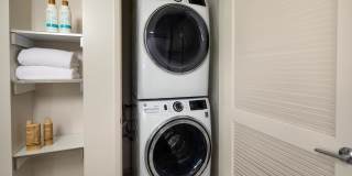 Junction Santa Monica Gallery 21