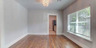 2607 East 10th Street Gallery 8