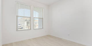 21301 W Roanoke Avenue Gallery 27