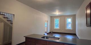 Spacious 4 Bedroom 1 Bathroom Single Family Home (Perry South) Gallery 8