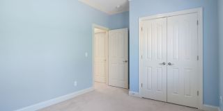 3 bed/2 1/2 Bath. Pet Friendly, Pool, Gallery 17