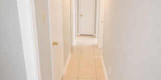 Charming 3 bedroom 1 bath Home - Open To Section 8 Gallery 9