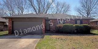 All Brick 3-Bedroom Home Available Now! Gallery 1