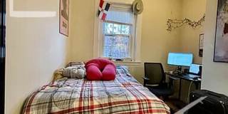 Stunning 3 bed in Brookline Gallery 4