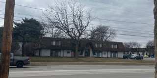 Spacious 4BR Townhome in Toledo Gallery 11