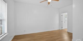 1118 NE 36th Street Gallery 22