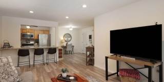1015 Wedgewood Circle Gallery 1