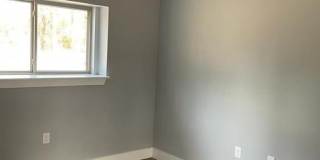 401 W Elm Street Gallery 7