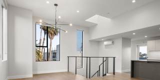 807 N Detroit St Gallery 12