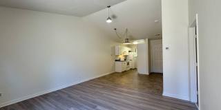 Spacious 2 Bed 2 Bath Condo in Aurora! Across from Community Pool!! Spacious 2 Bed 2 Bath Condo in Aurora! Across from Community Pool!! Gallery 5