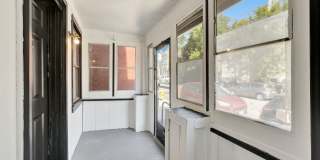 2231 Flora Street Gallery 22