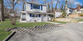 7 Yucca Road unit: Lower Gallery 1