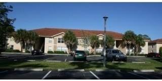 ANNUAL RENTAL 1 BED + DEN/1 BATH AT IBIS CLUB Gallery 1