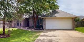 2350 Kendal Green Circle Gallery 1