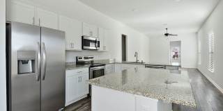 Two year old 3 bedroom available for Lease in Hunters Trace! Gallery 10