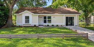 4 Bed 2 Bath Home | Pet Friendly with Fenced in Yard | Washer Dryer Hook Ups | Section 8 Welcome 4 Bed 2 Bath Home | Pet Friendly with Fenced in Yard | Washer Dryer Hook Ups | Section 8 Welcome Gallery 1