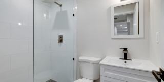 614 HOFFMAN Street Gallery 12