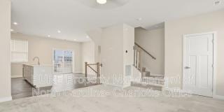 2140 Autumn Cyprus Ave Gallery 1