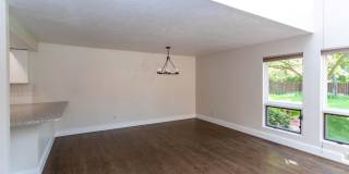 Beautiful Townhome in Central Colorado Springs! Gallery 12