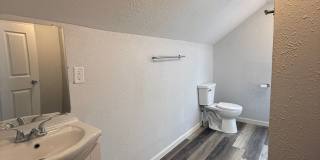 Cozy & Updated 1 Bedroom | 1 Bathroom Efficiency Apartment Cozy & Updated 1 Bedroom | 1 Bathroom Efficiency Apartment Gallery 10
