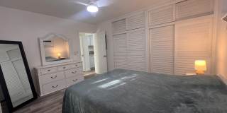 113 N Lakeside Drive Gallery 21