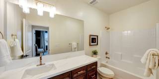 137 N Un St Gallery 4