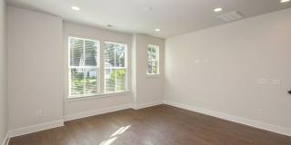 2319 Rozzelles Ferry Road Gallery 3