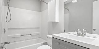 Room in 3 Bedroom Home at Finley Forest Dr Gallery 11