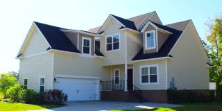 Beautiful home featuring 4 bedrooms, 2.5 bath and a loft. Gallery 1