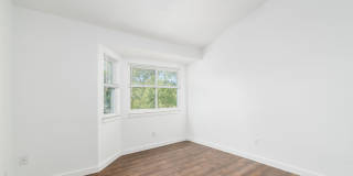 Spacious 1BR on The Near East Side Gallery 33