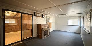 1313 Elia St Gallery 14